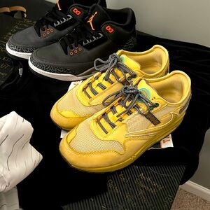 Travis Scott air maxes